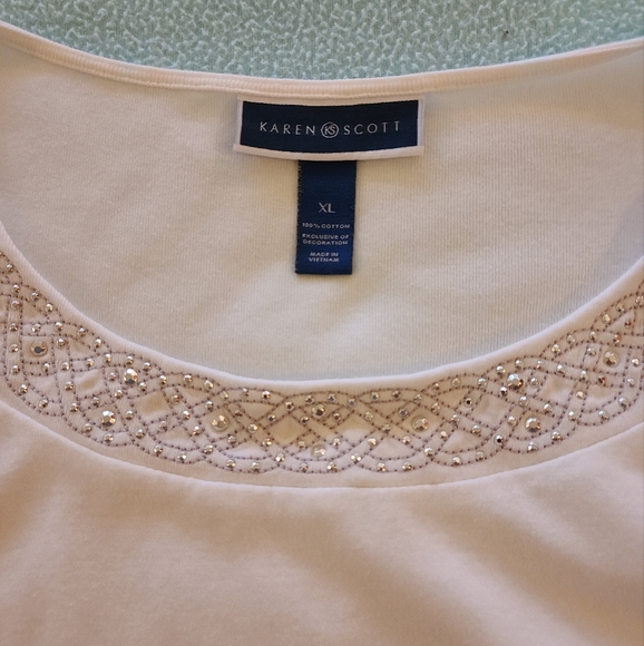 Shirt with silver border - Picture 3 of 3